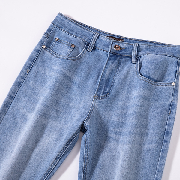 ブランドジーンズ側面デザイン